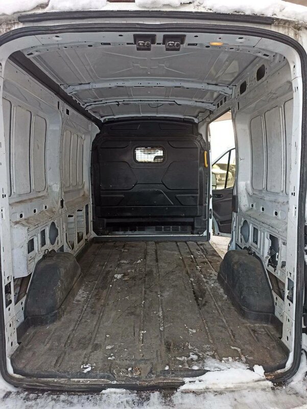 Ford TRANSIT Цельнометаллический — фото 6