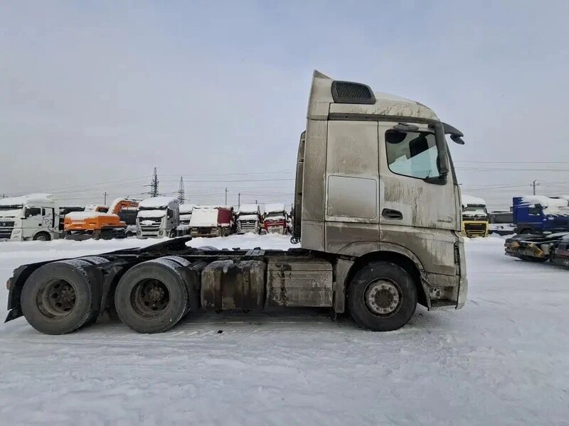 Mercedes-Benz Actros 6x4 Седельный тягач — фото 5