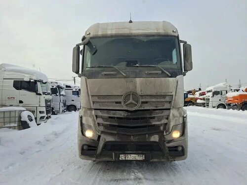 Mercedes-Benz Actros 6x4 Седельный тягач