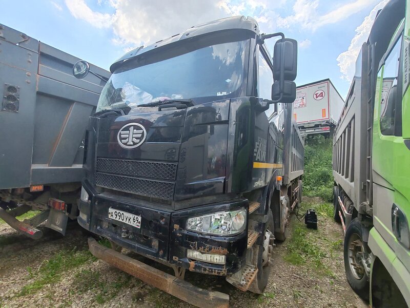 FAW J6 8x4 Самосвал — фото 1
