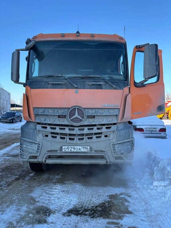 Mercedes-Benz AROCS 6x4 Седельный тягач — фото 1