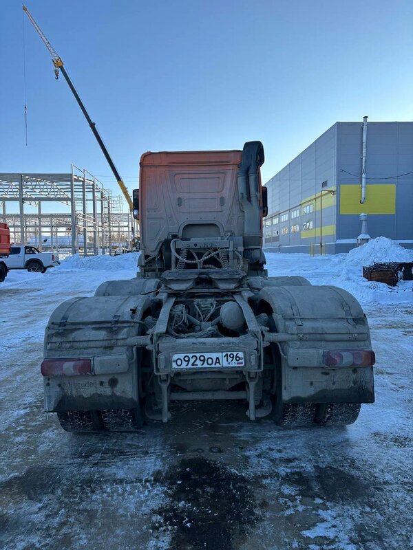 Mercedes-Benz AROCS 6x4 Седельный тягач — фото 6