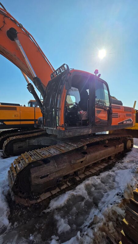 Doosan DX360 Экскаватор — фото 3