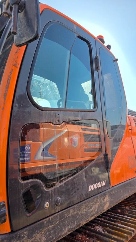 Doosan DX360 Экскаватор — фото 9