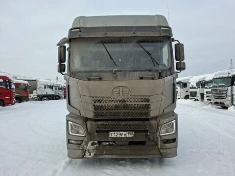 FAW JH6 4x2 Седельный тягач — фото 1