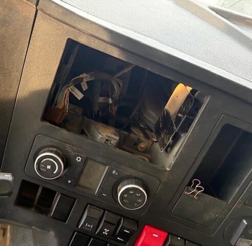 Shacman (Shaanxi) SX 6x4 Самосвал — фото 14