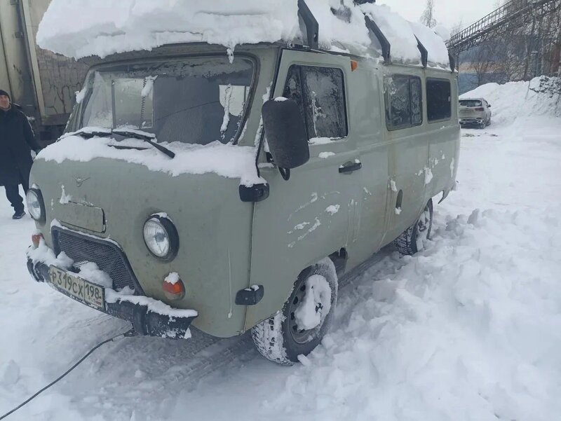 UAZ 3909 Грузопассажирский — фото 2