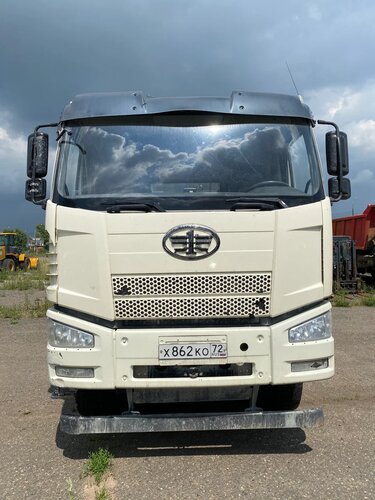 FAW J6 6x4 Самосвал