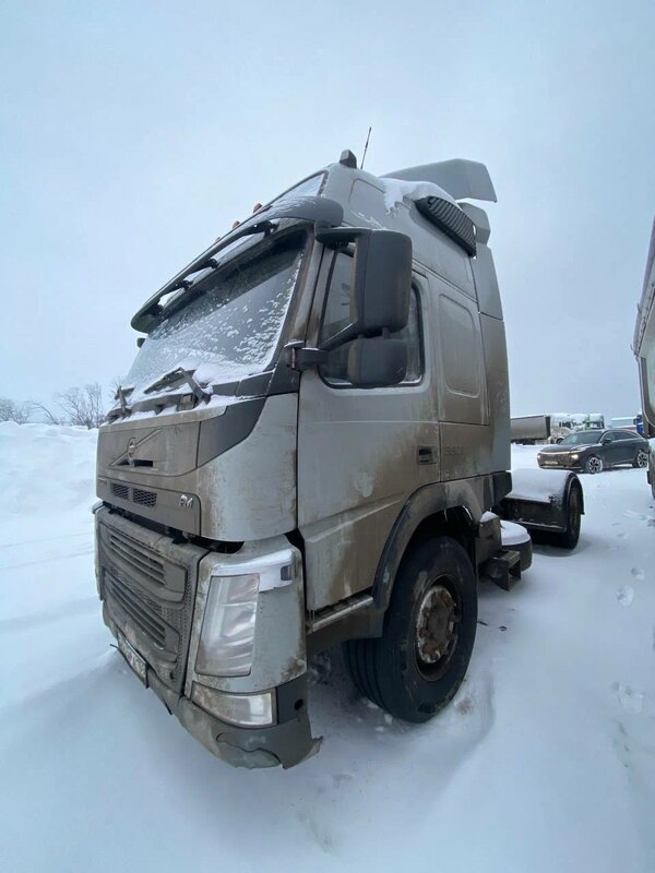 Volvo FM 4x2 Седельный тягач — фото 2