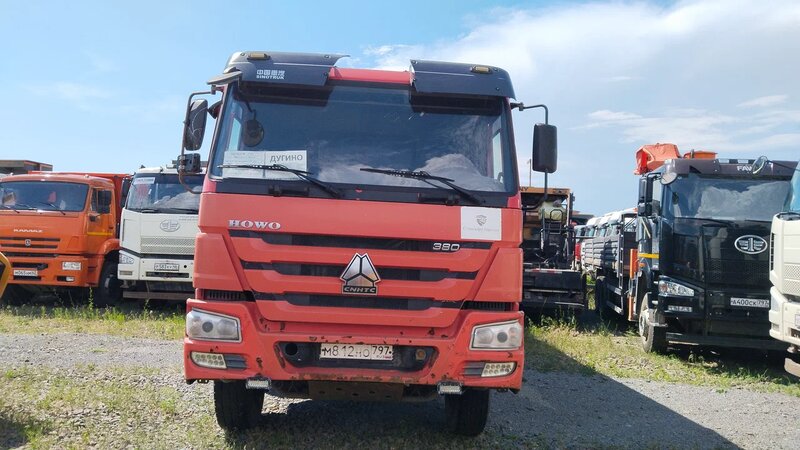 Howo ZZ 8x4 Самосвал — фото 1