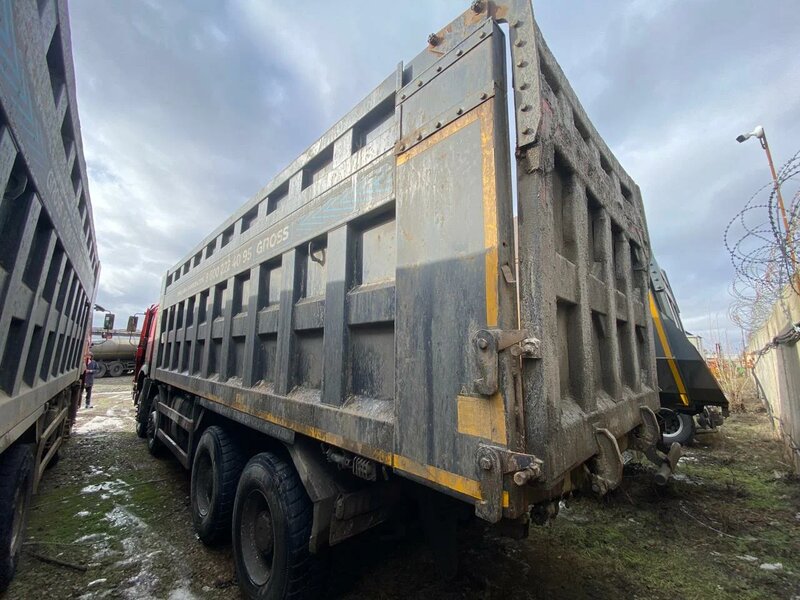 Howo ZZ 8x4 Самосвал — фото 5