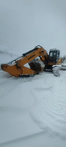 LiuGong CLG933 Экскаватор