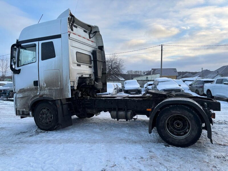 SANY D 4x2 Седельный тягач — фото 4