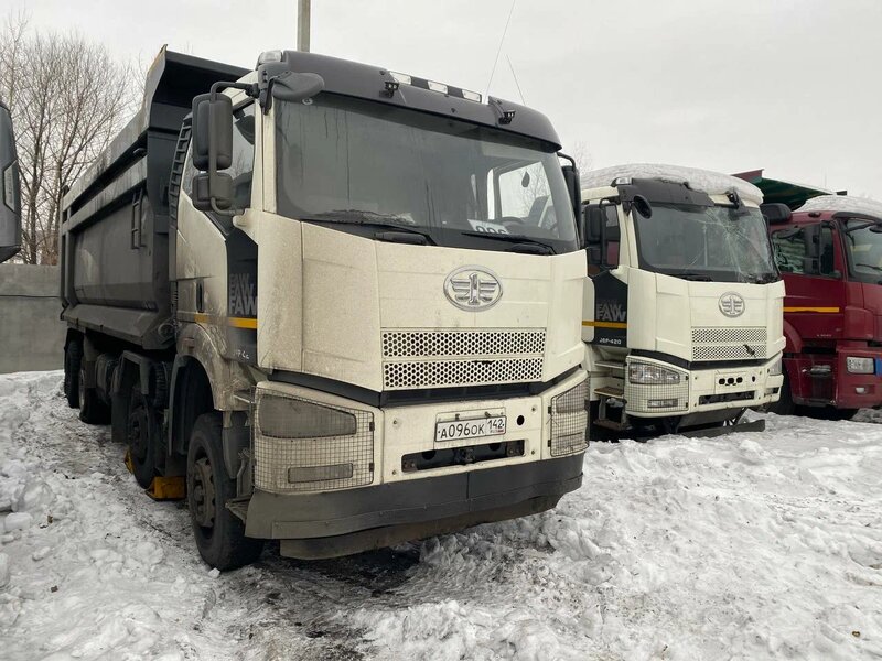 FAW J6 8x4 Самосвал — фото 1