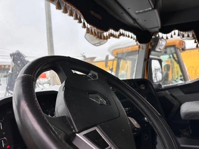 Renault K 8x4 Самосвал — фото 8