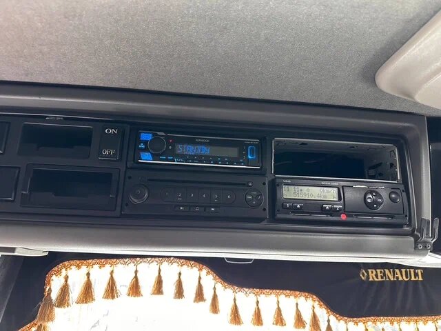 Renault K 8x4 Самосвал — фото 11