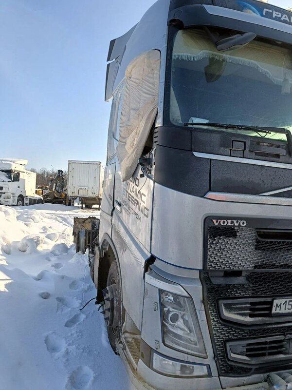 Volvo FH 4x2 Седельный тягач — фото 2