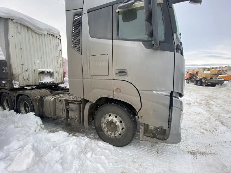 Foton AUMAN Galaxy 6x4 Седельный тягач — фото 7