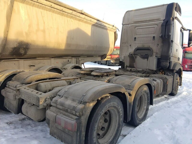 Mercedes-Benz Actros 6x4 Седельный тягач — фото 9