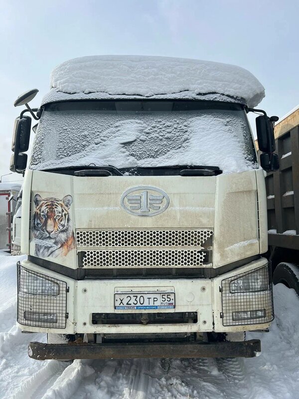 FAW J6 6x6 Самосвал — фото 1
