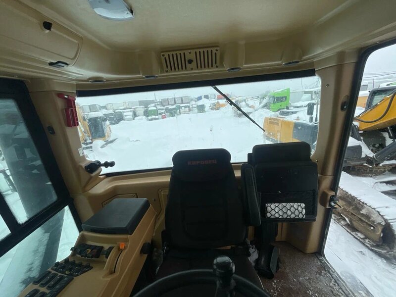 Петербургский тракторный завод Кировец К-742М Сельскохозяйственный трактор — фото 6