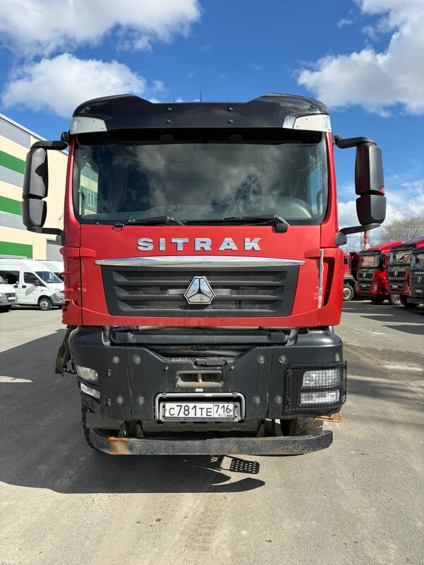 SITRAK C7H 8x4 Самосвал — фото 1