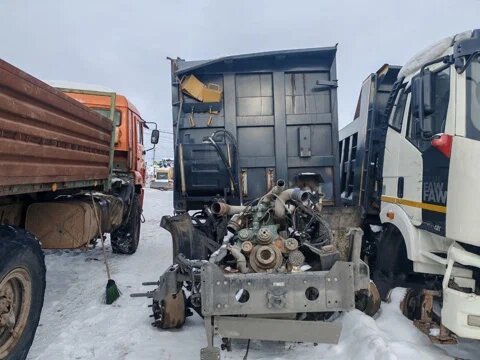 FAW J6 8x4 Самосвал — фото 1