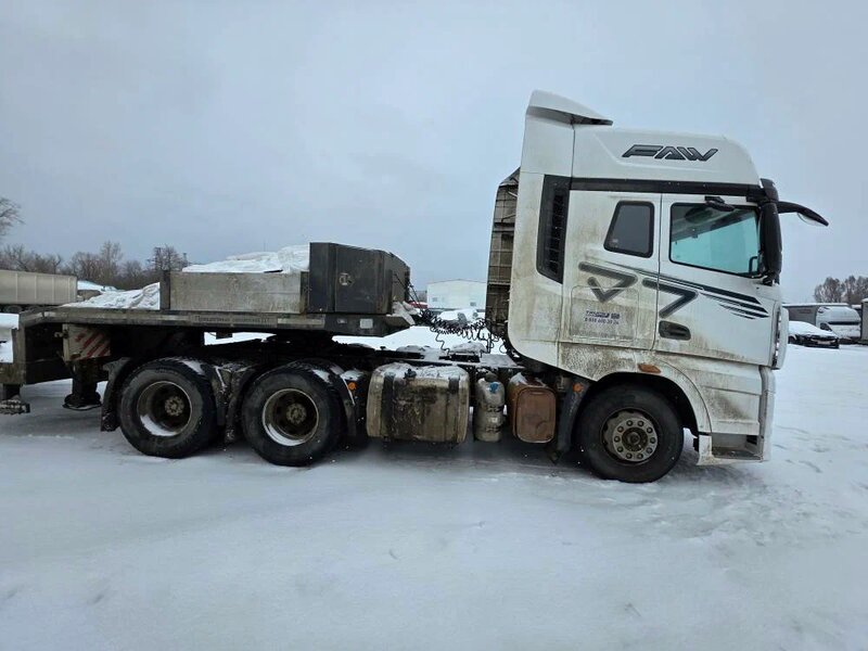FAW J7 6x4 Седельный тягач — фото 3