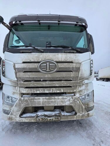 FAW J7 6x4 Седельный тягач