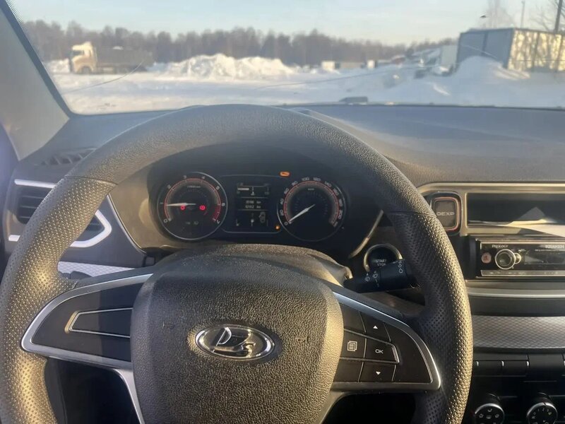 LADA VESTA SW — фото 9