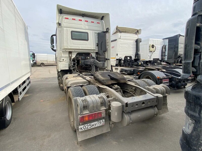 Foton AUMAN 4x2 Седельный тягач — фото 3