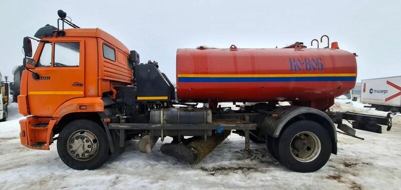 АО Мценский завод "Коммаш" КО-829Д1 на шасси КамАЗ 53605 4x2 КДМ — фото 2