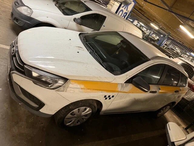 LADA VESTA SW — фото 3