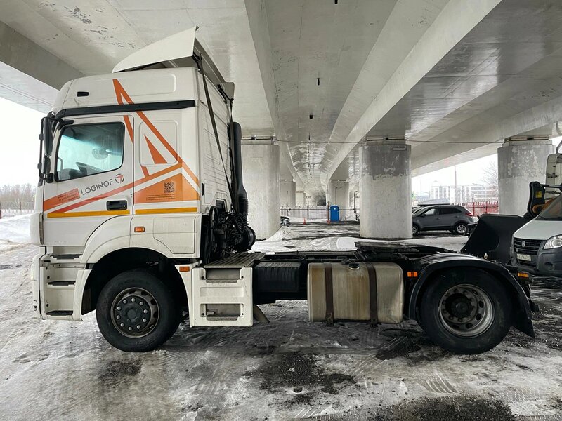 КамАЗ 5490 4x2 Седельный тягач — фото 3