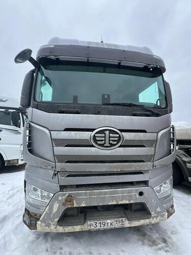 FAW J7 4x2 Седельный тягач