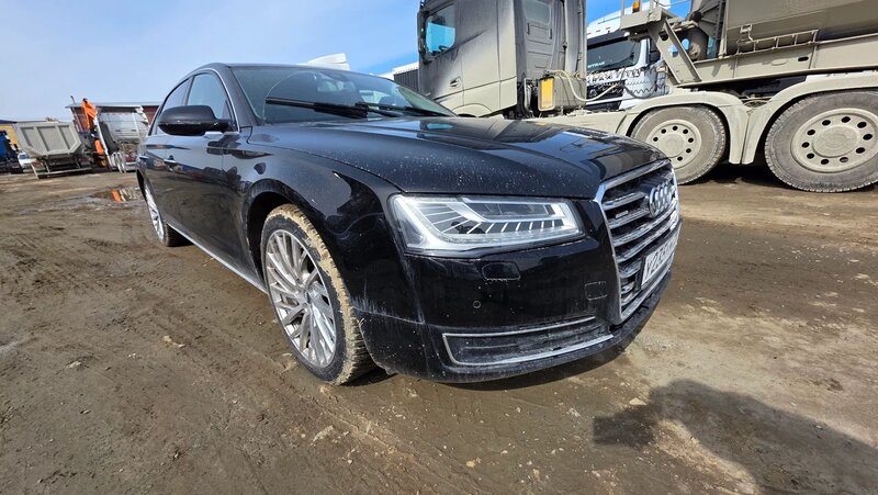 Audi A8L — фото 2