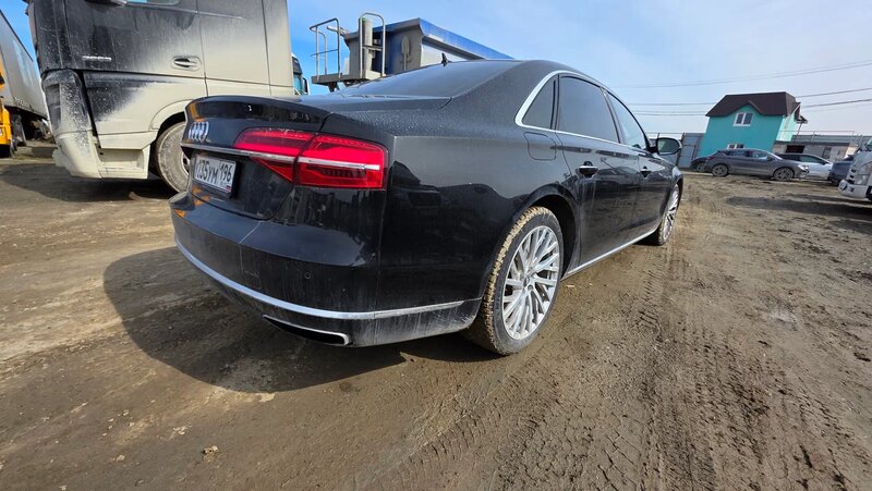 Audi A8L — фото 6