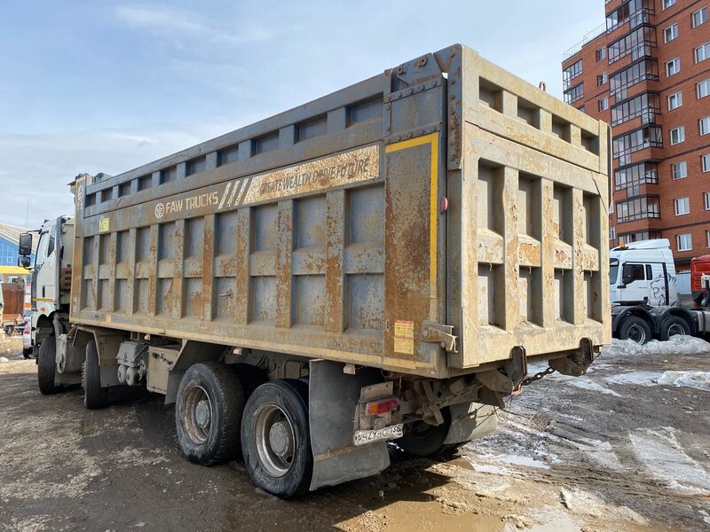 FAW CA 3310 8x4 Самосвал — фото 7