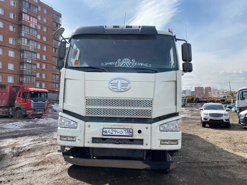 FAW CA 3310 8x4 Самосвал