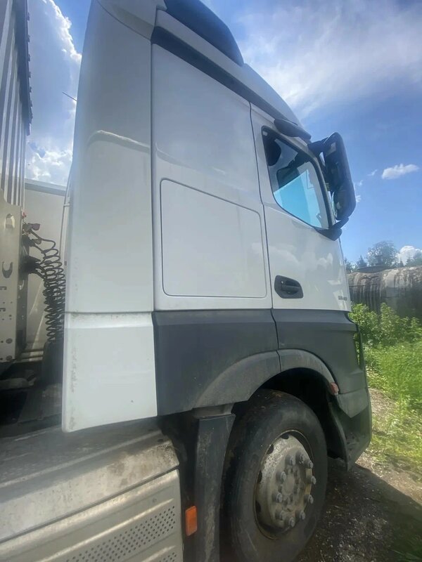 Mercedes-Benz ACTROS 4x2 Седельный тягач — фото 3