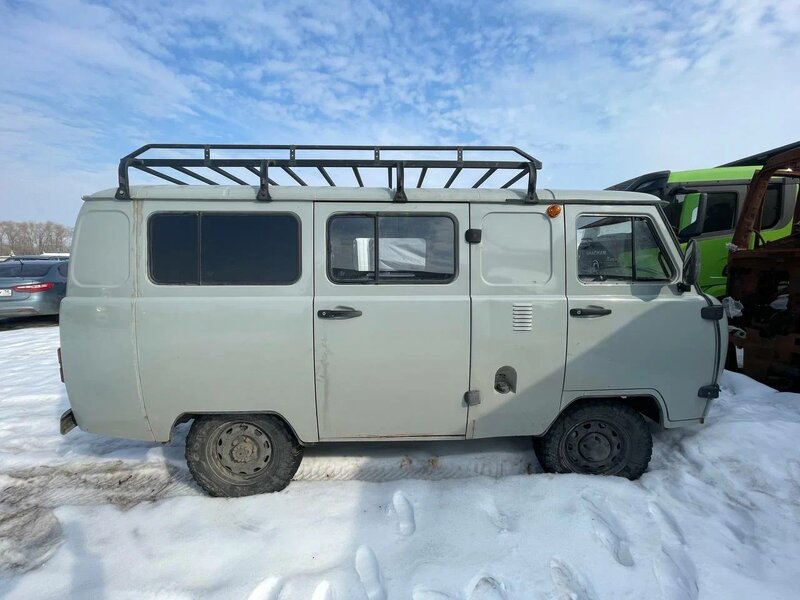 UAZ 3909 Грузопассажирский — фото 3