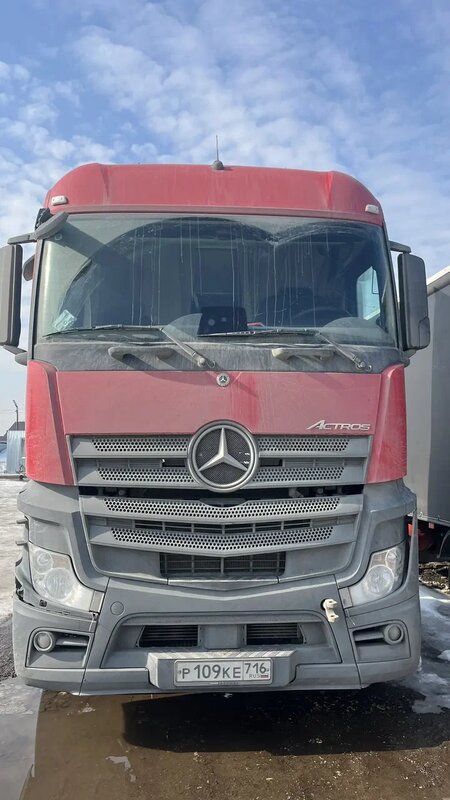 Mercedes-Benz Actros 6x4 Седельный тягач — фото 1