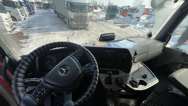 Mercedes-Benz Actros 6x4 Седельный тягач — фото 6