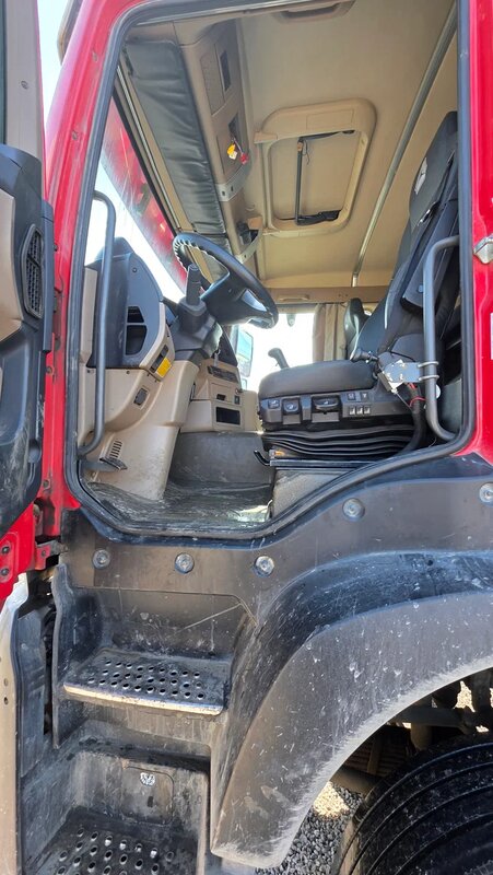 Howo T5G 8x4 Самосвал — фото 9