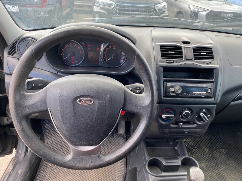 LADA GRANTA Лифтбек — фото 4