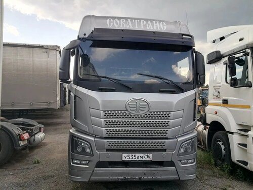 FAW JH6 4x2 Седельный тягач