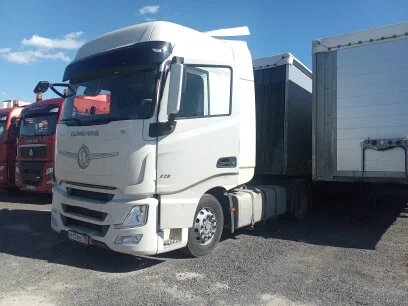 DongFeng DFH 4x2 Седельный тягач — фото 3