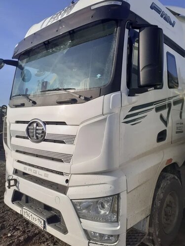 FAW J7 6x4 Седельный тягач