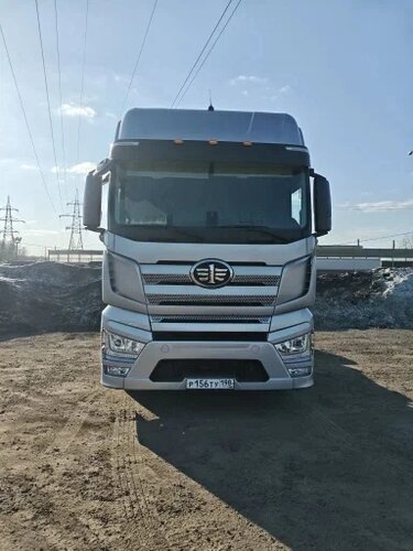 FAW J7 4x2 Седельный тягач