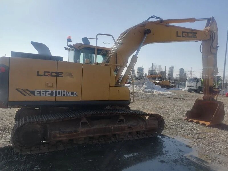 LGCE E6210 Экскаватор — фото 3